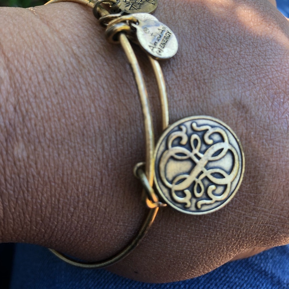 Vintage Alexander & Annie bracelet